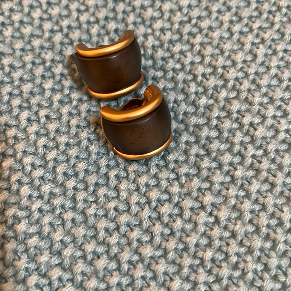 Clip on earrings